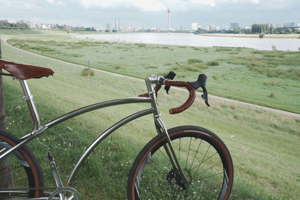 AOI GRAVEL – SRAM Rival 12A