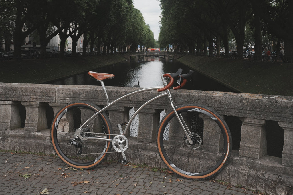 AOI GRAVEL – SRAM Rival 12A