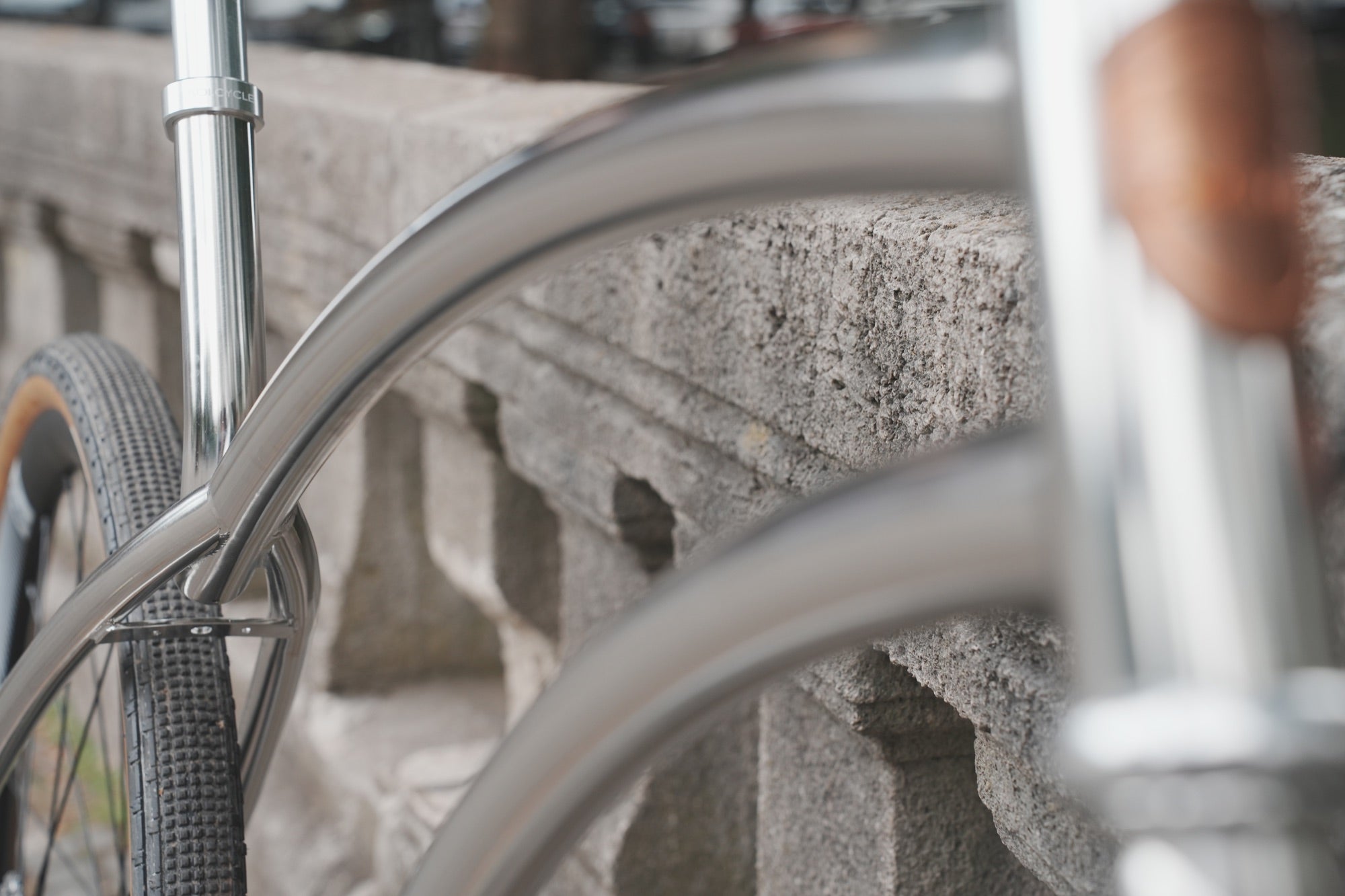 AOI GRAVEL – SRAM Rival 12A