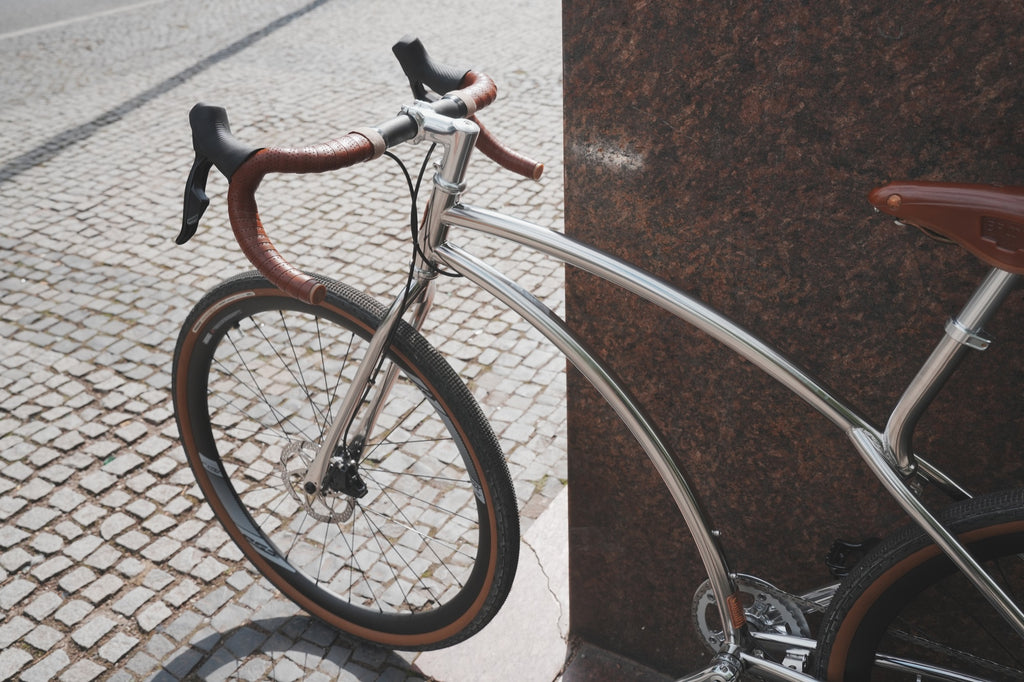 AOI GRAVEL – SRAM Rival 12A