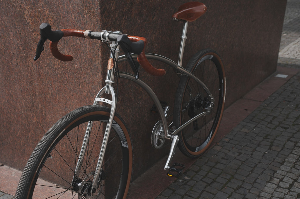 AOI GRAVEL – SRAM Rival 12A