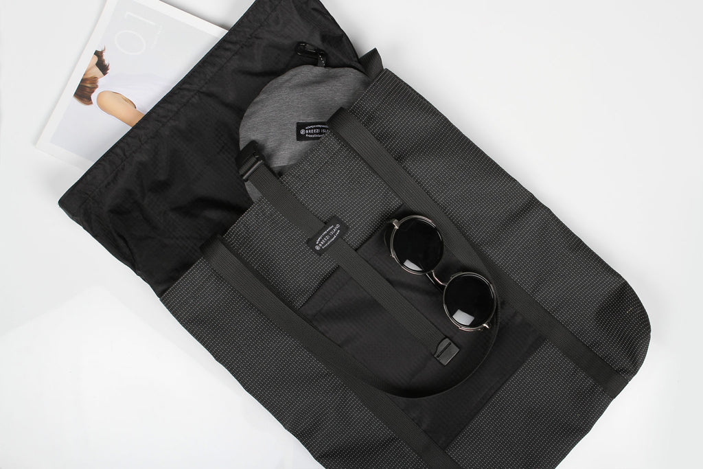 BREEZI ISLAND Reflective 2-Way Tote Bag
