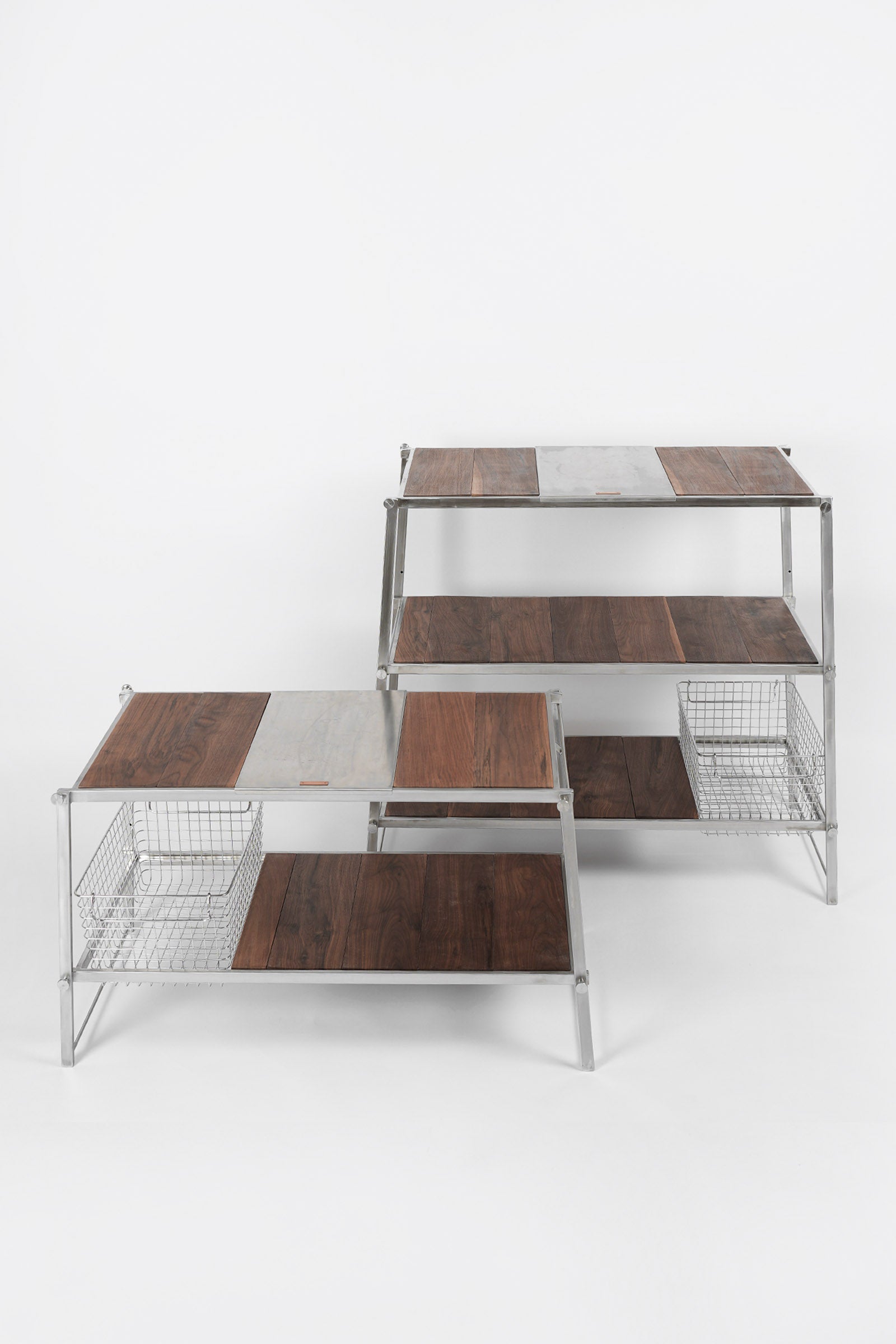 AOI.LIVING Stainless Steel Racks - Walnut