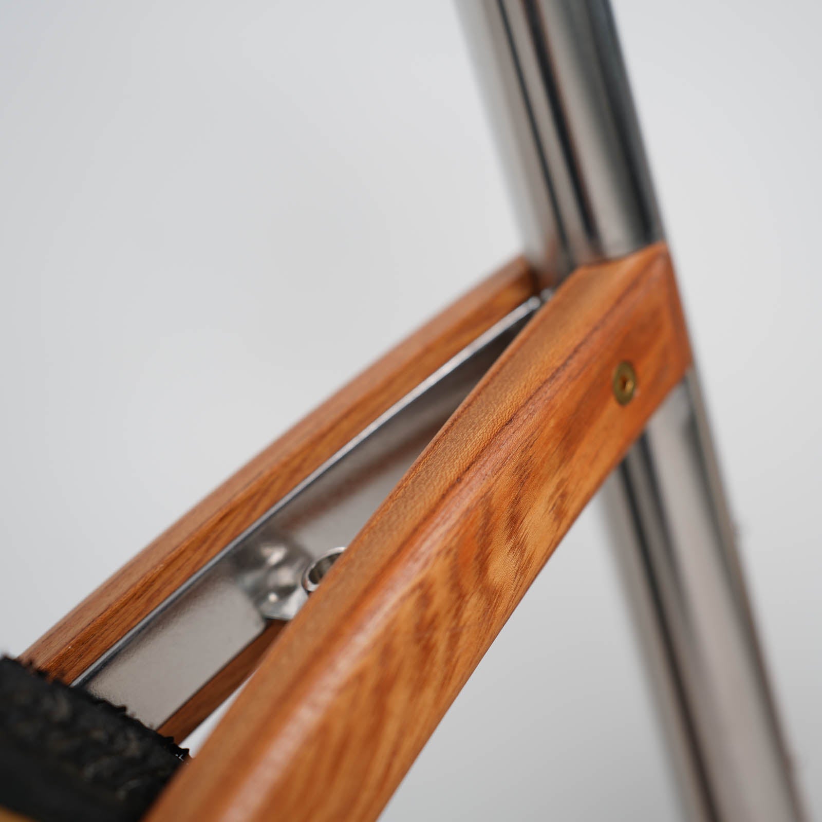 AOI COPENHAGEN - Low Crossbar