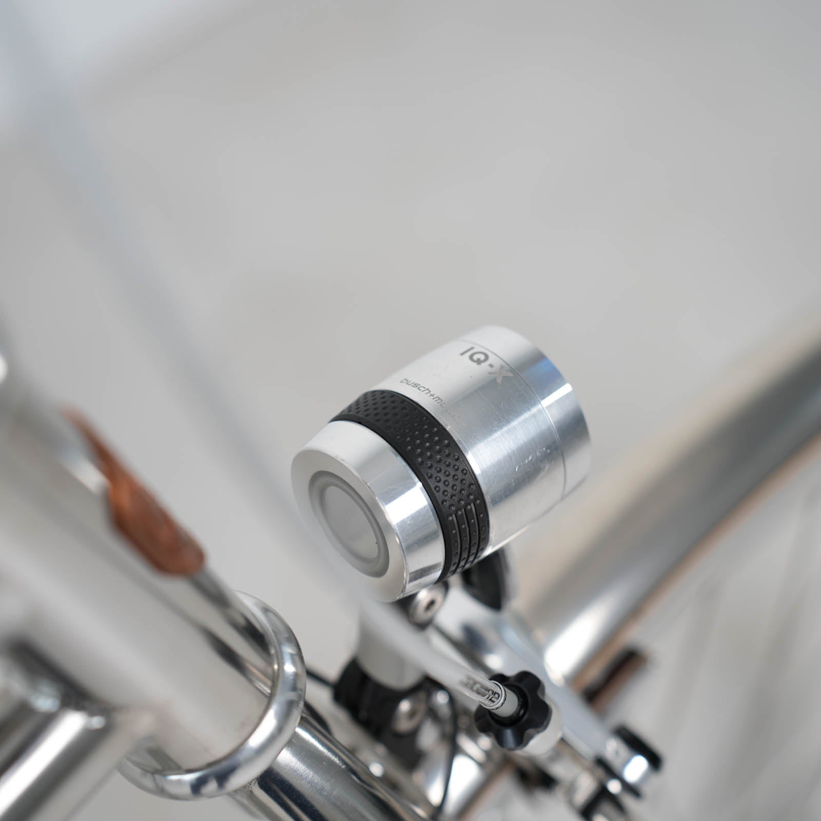 BUSCH+MULLER Dynamo-Scheinwerfer IQ-XS