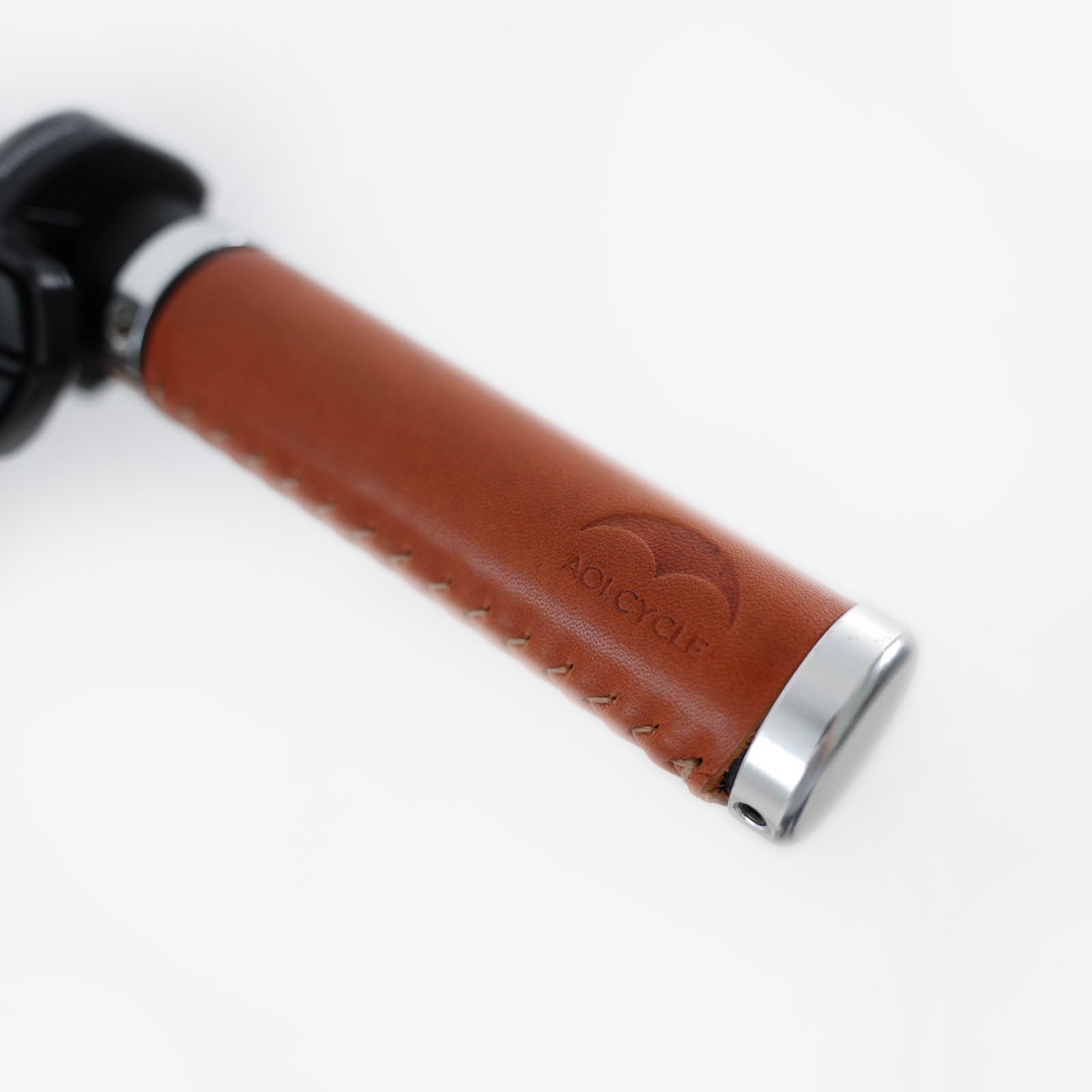 AOI.CYCLE Leather Grips