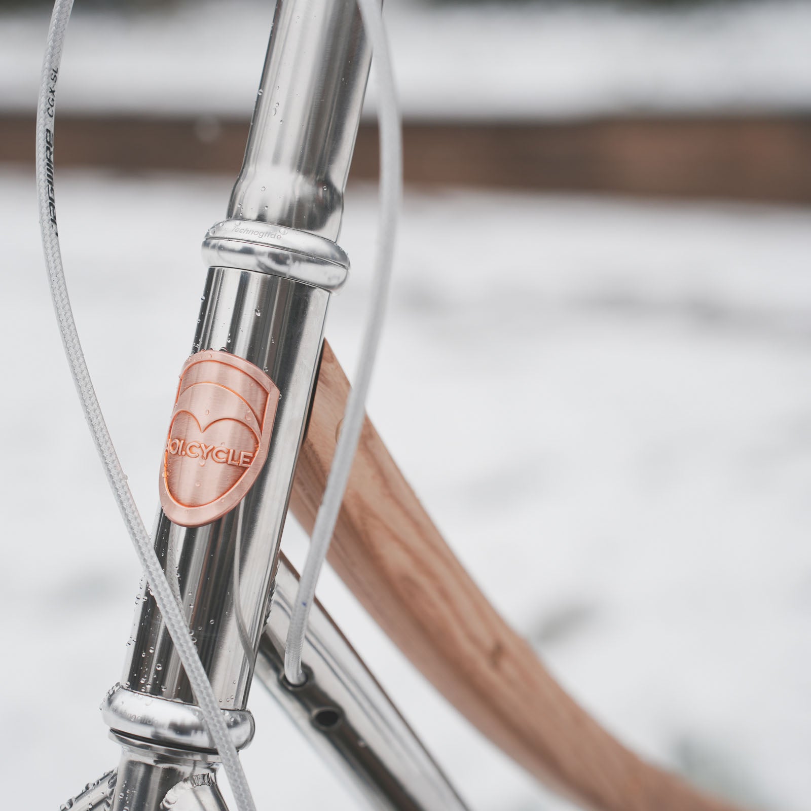AOI COPENHAGEN Electric - Low Crossbar
